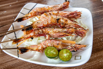 Grilled shrimp with calamansi