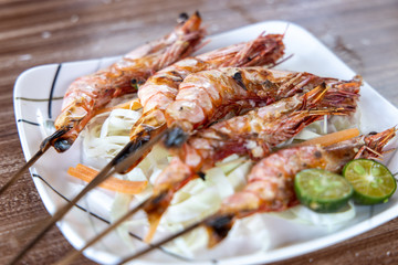 Grilled shrimp with calamansi