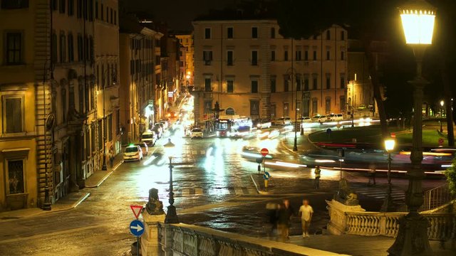 Timelapse of Traffic in Piazza D&rsquo;Aracoeli in Rome