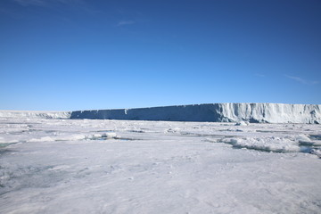 Fototapeta na wymiar Arctic iceberg around Spitsbergen, Svalbard