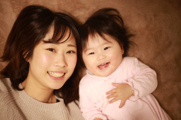 笑顔の親子