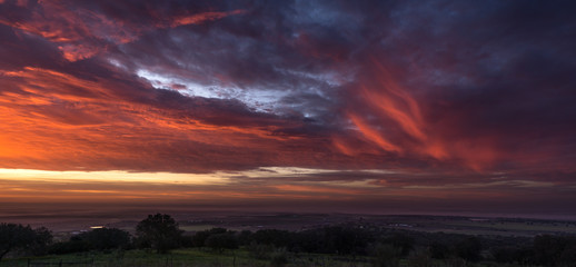 Obraz premium Alvorecer vermelho