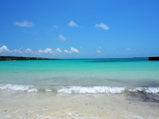 渡口の浜（沖縄県宮古島市伊良部島）
