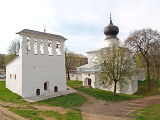 Fototapeta na wymiar Pskov. Church of Assumption from the Ferry
