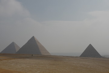 Fototapeta na wymiar 2019 march エジプト ピラミッド スフィンクス 旅行 カイロ