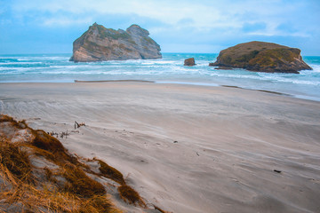 Fototapeta na wymiar Wharariki Beach at the very northern point of the South Island, New Zealand