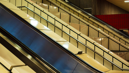 Obraz premium escalator in business center