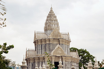 New building in the Wat Chalong temple complex, Thailand	