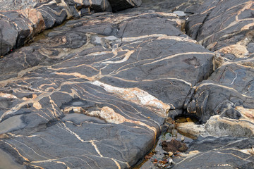 Très vieux rocher à l'origine des côtes de Guyane - Guyane française