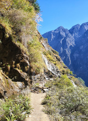 Obraz premium Tiger Leaping Gorge, Lijiang, Yunnan Province, China