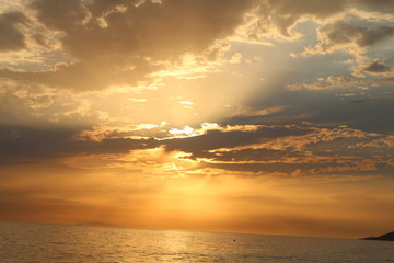 Obraz premium Sunset over the sea