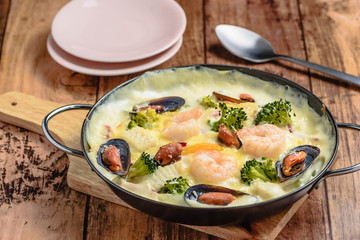 シーフードグラタン