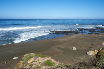 Fototapeta na wymiar California central coastline beach and sea