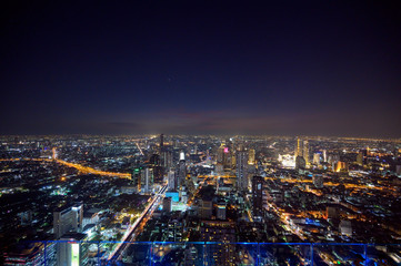 Fototapeta na wymiar panorama nocturne sur Bangkok