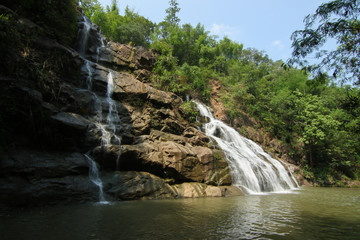 Fototapeta premium Views of waterfalls and rocky cliffs