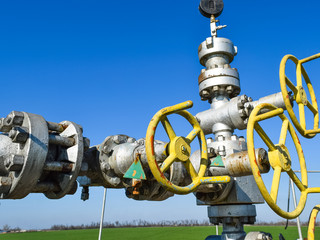 The equipment and technologies on oil fields. Oil well