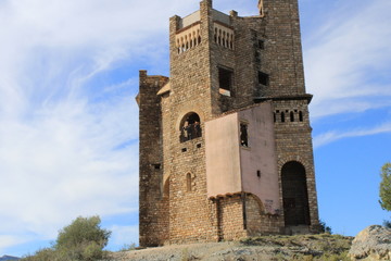 Fototapeta na wymiar castillo el agua