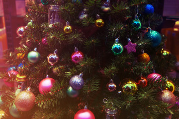 Obraz na płótnie Canvas Colorful decorations on the Christmas tree