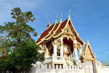 Fototapeta na wymiar Pictures of beautiful temples in Thailand