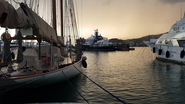 Marina di Genova Pegli. Vista al tramonto