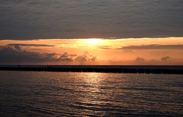 Naklejka premium Beautiful landscape silhouette in the evening scenery in Thailand