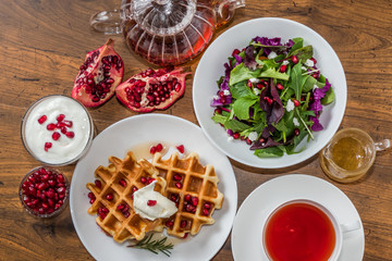 ワッフル Waffles of Dutch, French and Belgian foods