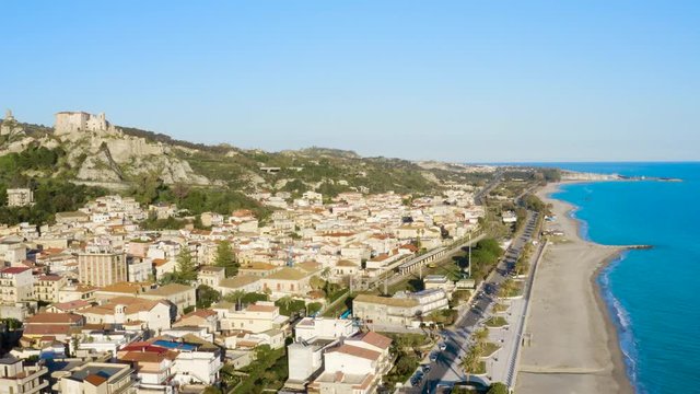 Roccella Jonica vista aerea della citt&agrave; calabrese che si affaccia sul mare Mediterraneo
