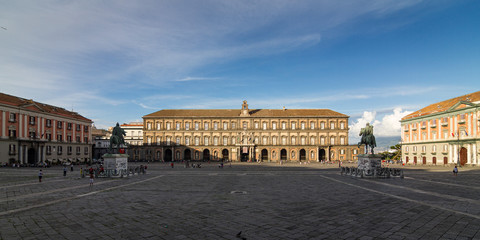 Fototapeta na wymiar royal palace in naples