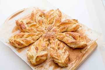 Preparation of savory pie with salmon