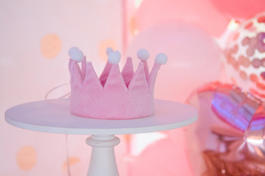 Pink Crown Cake