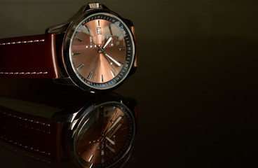  Luxury watches On the reflection glass floor