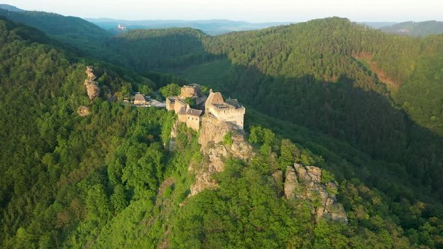 I take some aerial shots with my quadcoper in 4K from Aggstein Castle - Austria
Aggstein sits high above the Danube, with a fantastic view of the World Cultural Heritage site of Wachau