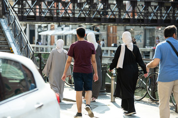 Muslims strolling the streets of Europe. Religious diversity. © Daniel Rodriguez