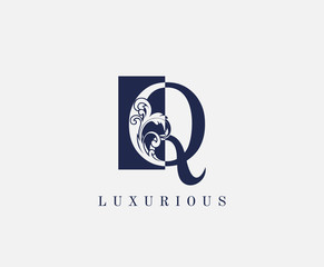 Fototapeta premium Q Letter Classic Floral Vintage Logo. Luxury Q Swirl Square Logo Icon