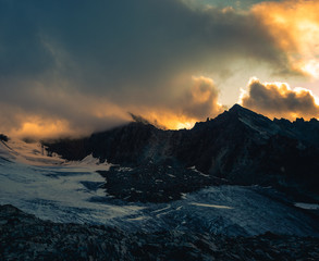 italy alps awesome cloudy sunset view
