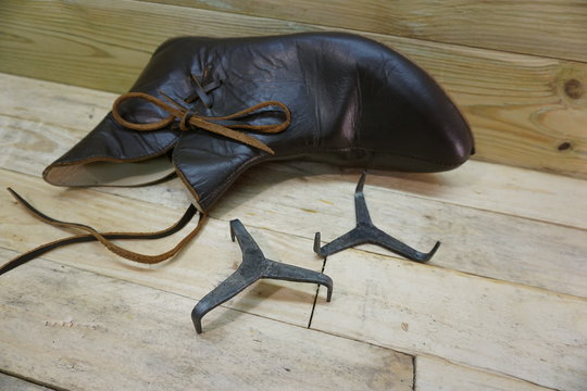 viking birka ice creepers or crampons, reconstruction by daegrad tools