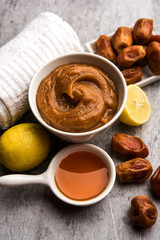 Dates Face mask for supple, smooth and clear skin with ingradients like fresh raw khajoor, lemon and honey. selective focus