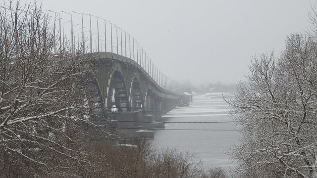 The Saratov bridge