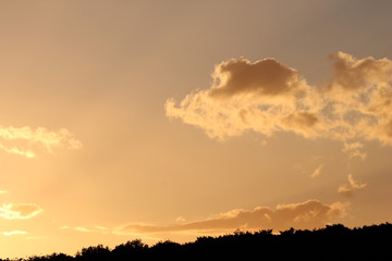 Wolken bei Sonnenuntergang