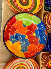 traditional spanish majorcan hand made plate in beautiful bright colours