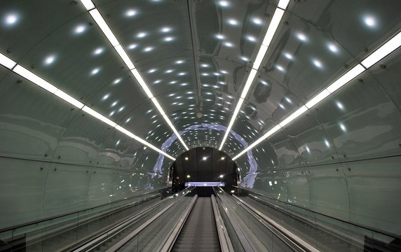 The interior of a metro station © Grand Warszawski