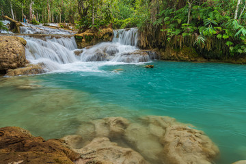 Fototapeta premium Kuang Si Waterfall in Luang prabang, Laos.