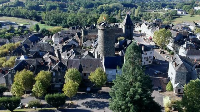 Allassac (Corr&egrave;ze, France) - Vue a&eacute;rienne du village ardoisier 