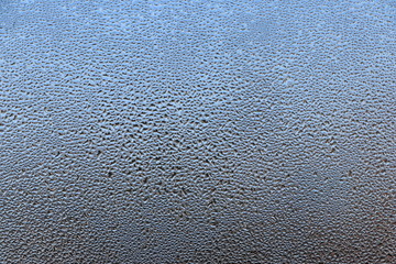 結露したガラス窓