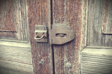 Vintage rusty the old keyhole
