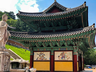 korean buddhist temple 