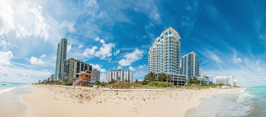 Panoramic picture of Maimi beach in Florida during daytime