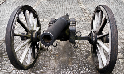 Kanone. 