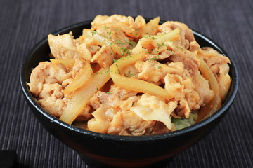 しょうが焼き丼