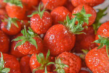 Fresh ripe strawberries close-ep, selective focus